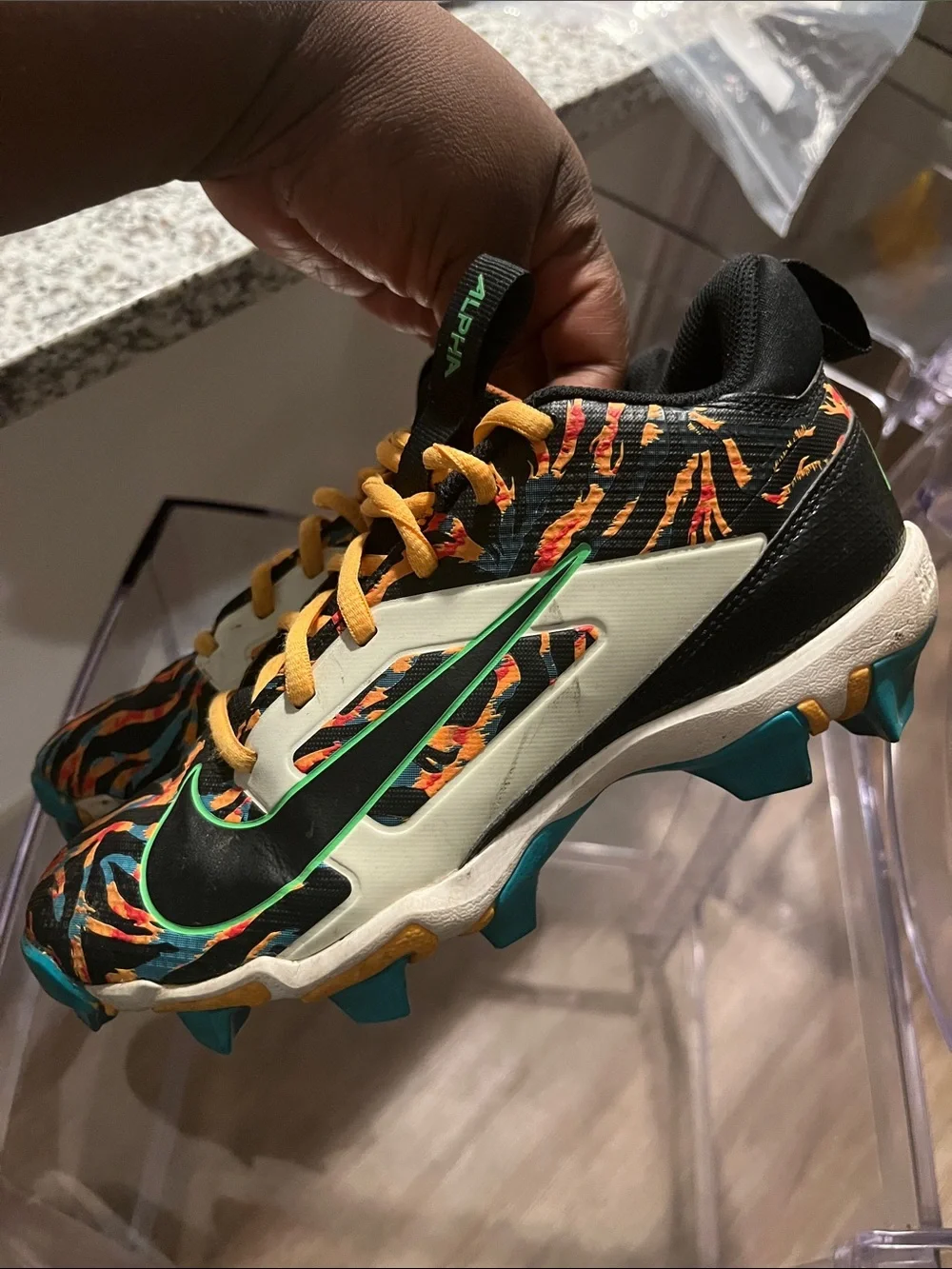 Nike Kids Black Multi-Color Turf Cleats with Yellow Laces sz 4.5